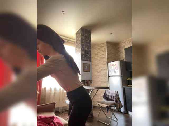 18YoungPussy18 Sex Cam Show