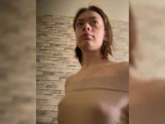 18YoungPussy18 Sex Cam Show