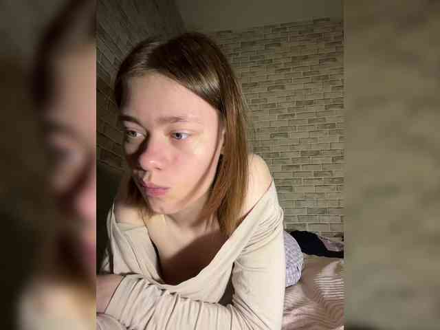 18YoungPussy18 webcam