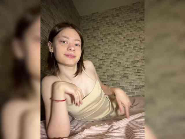 18YoungPussy18 Sex Cam Show