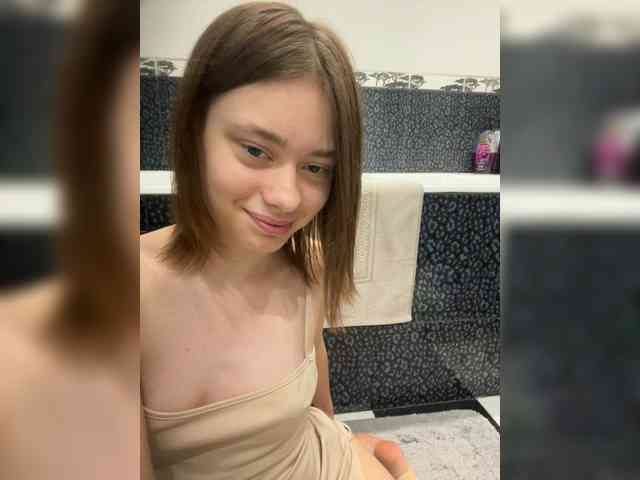 Модель: 18YoungPussy18
