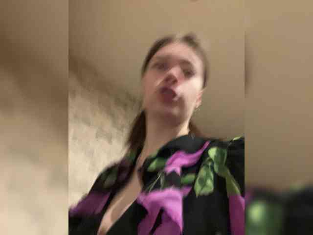 Модель: 18YoungPussy18