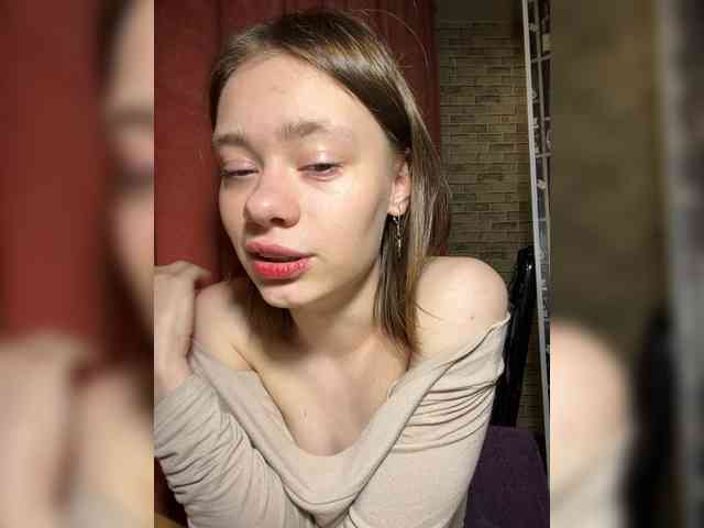18YoungPussy18 Sex Cam Show