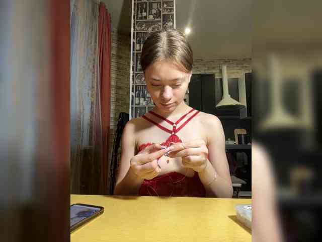 18YoungPussy18 webcam