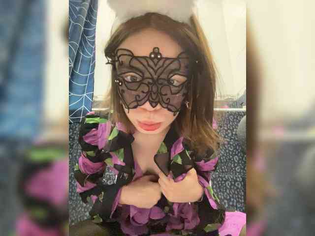 18YoungPussy18 webcam