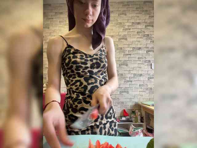 18YoungPussy18 webcam