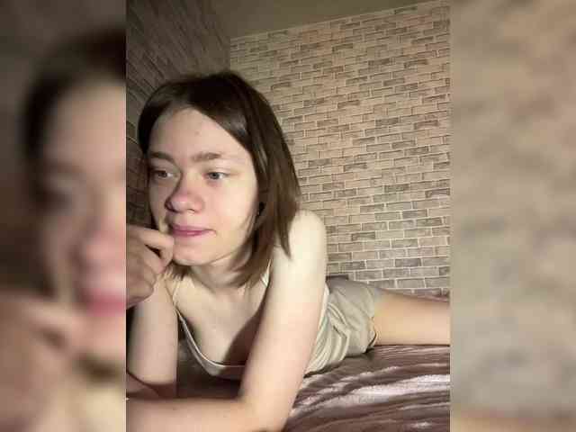 18YoungPussy18 Sex Cam Show