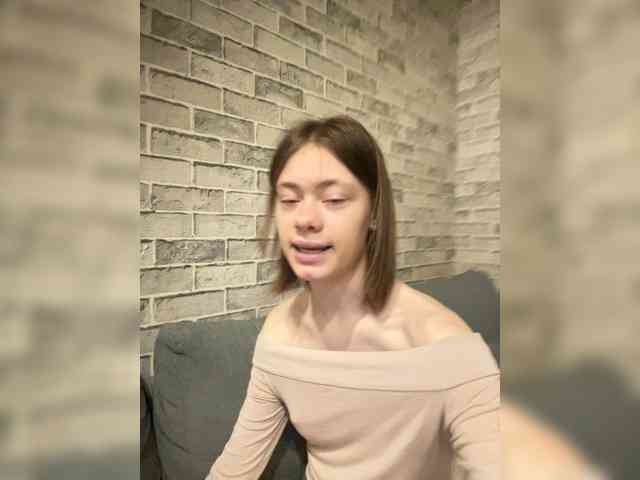 18YoungPussy18 Sex Cam Show