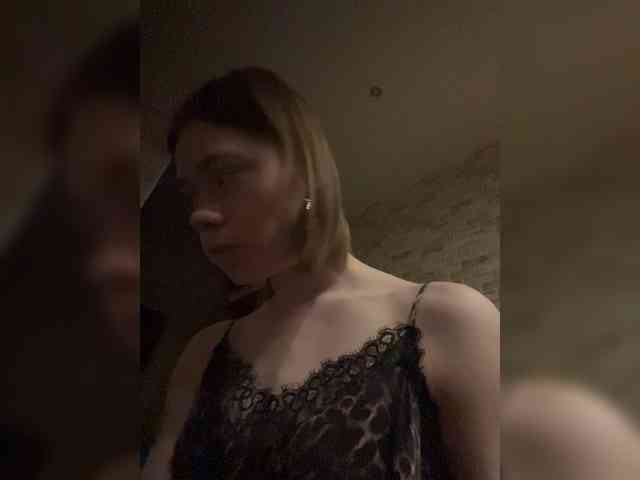 18YoungPussy18 webcam