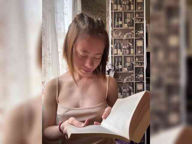 18YoungPussy18 webcam