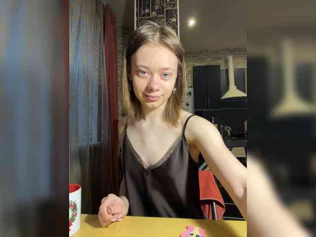 Модель: 18YoungPussy18