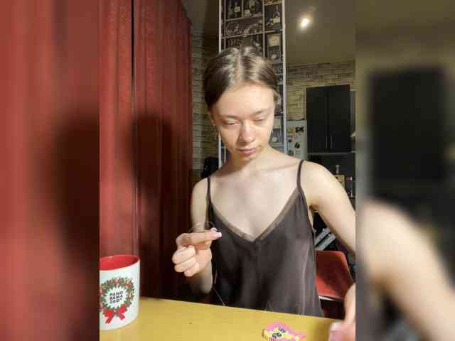 18YoungPussy18 webcam