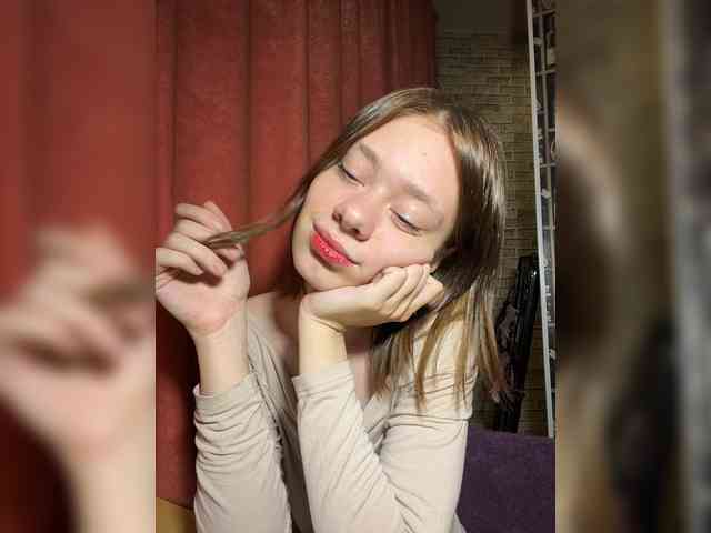 18YoungPussy18 webcam