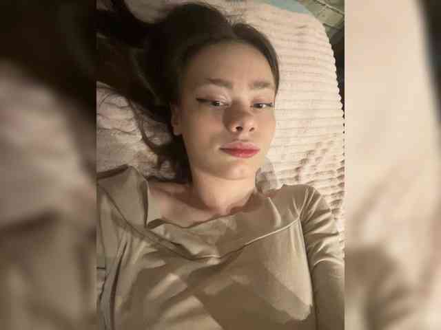 Модель: 18YoungPussy18