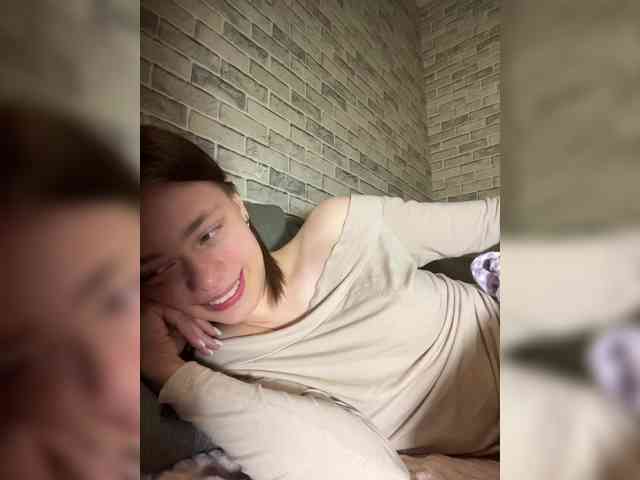 18YoungPussy18 webcam