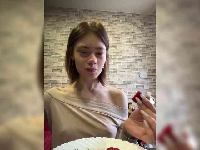 18YoungPussy18 webcam