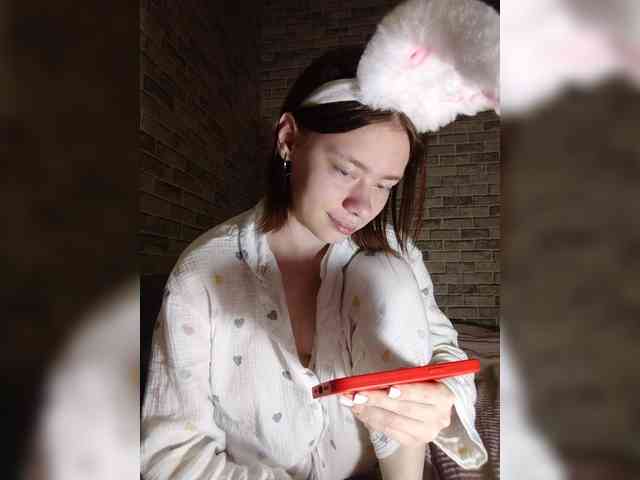 18YoungPussy18 webcam
