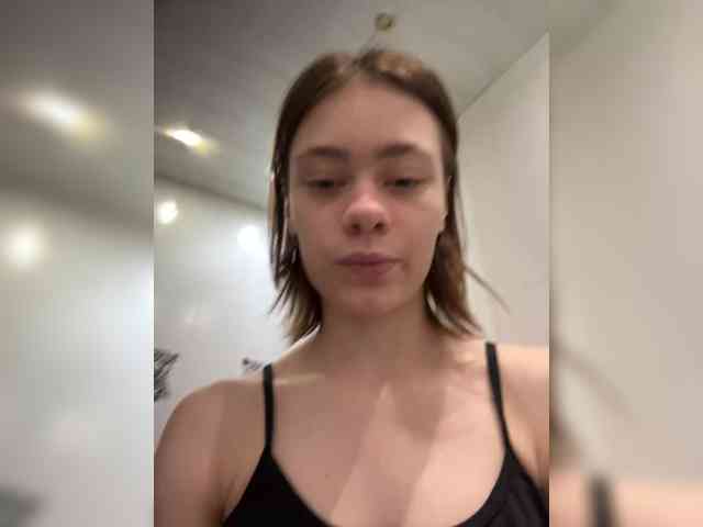 18YoungPussy18 Sex Cam Show