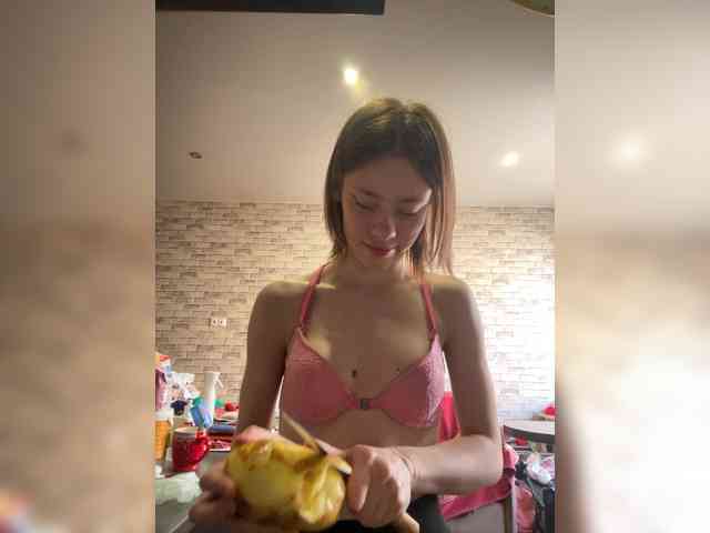 18YoungPussy18 Sex Cam Show