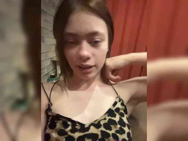 18YoungPussy18 Sex Cam Show