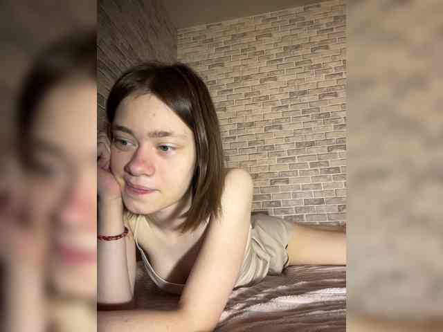 18YoungPussy18 Sex Cam Show
