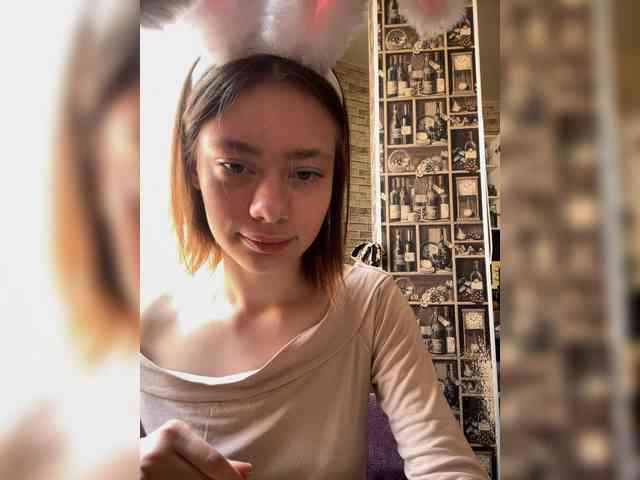 18YoungPussy18 webcam