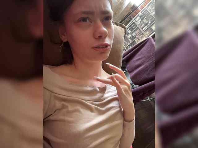18YoungPussy18 webcam