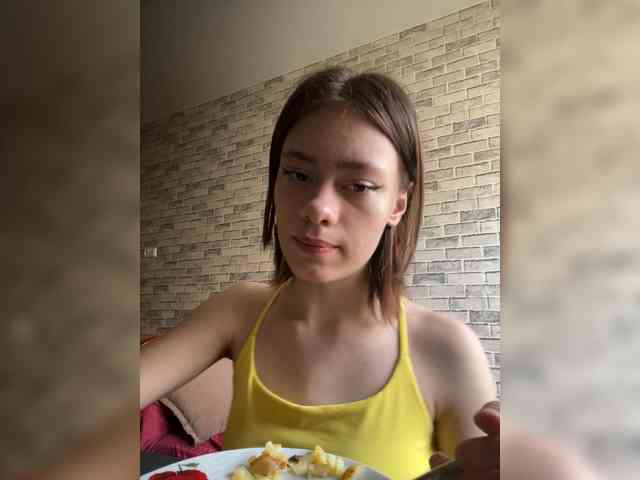 Модель: 18YoungPussy18