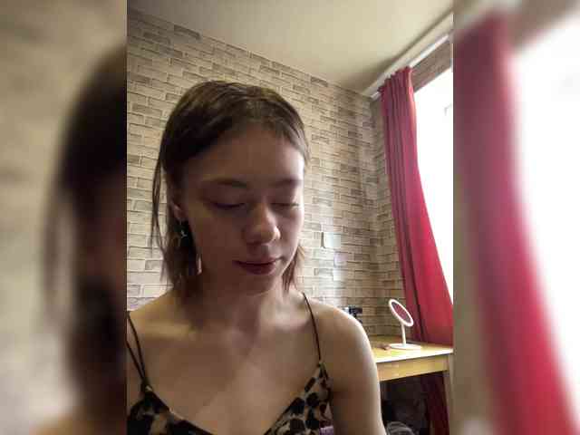 18YoungPussy18 webcam