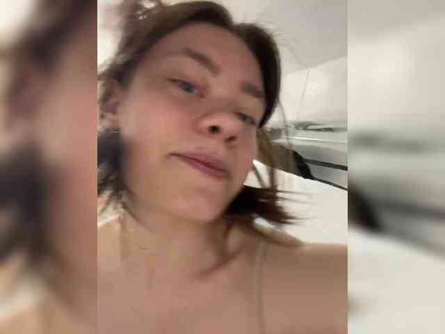 Модель: 18YoungPussy18