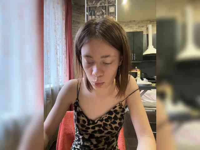 18YoungPussy18 webcam