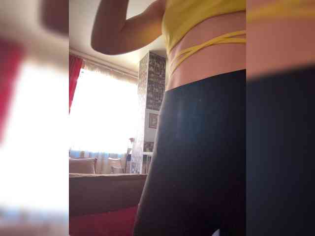 18YoungPussy18 webcam