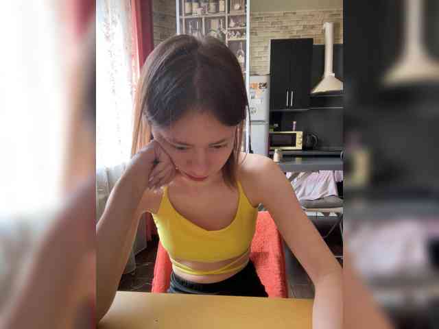 18YoungPussy18 webcam