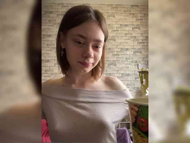 18YoungPussy18 webcam
