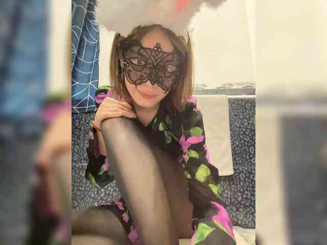 18YoungPussy18 webcam