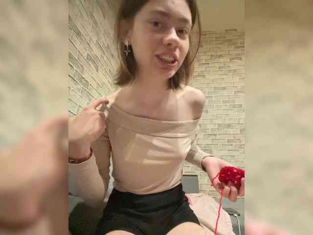 Модель: 18YoungPussy18