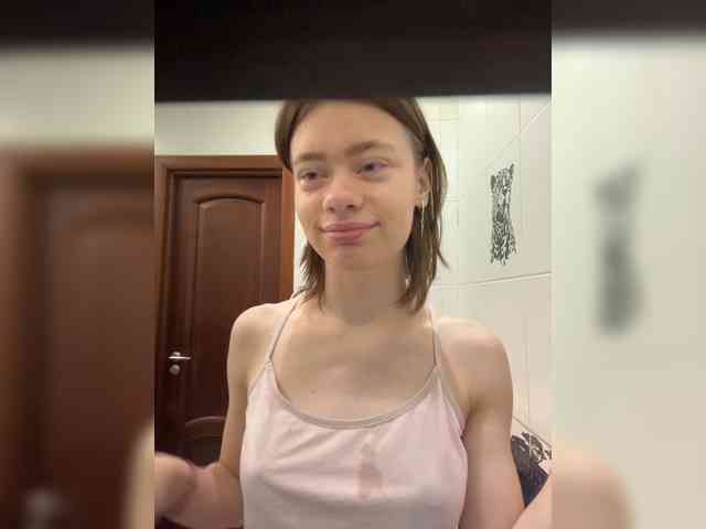 18YoungPussy18 Sex Cam Show