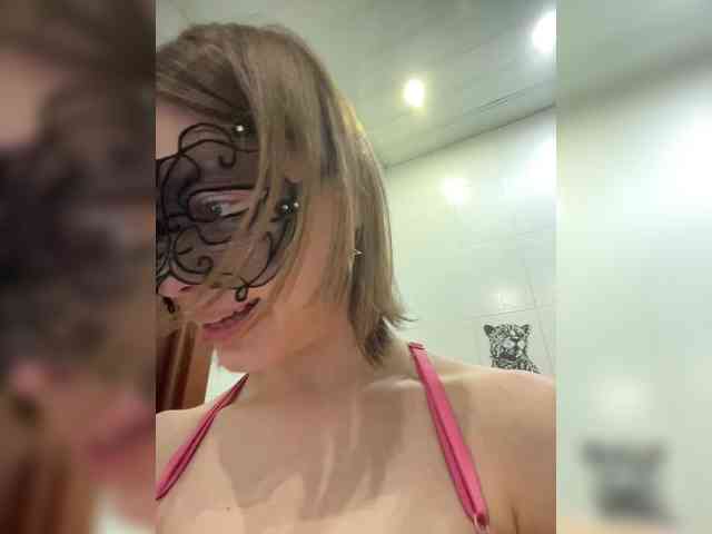 18YoungPussy18 webcam