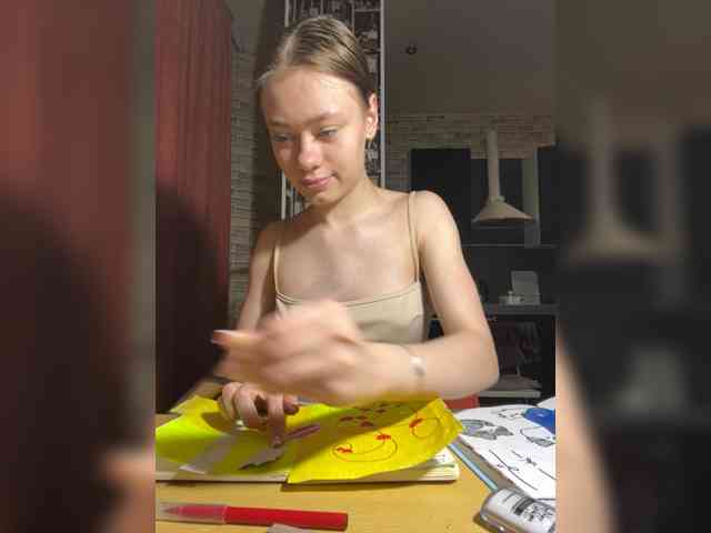 18YoungPussy18 webcam