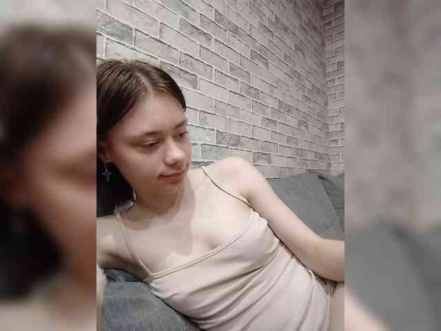 Модель: 18YoungPussy18