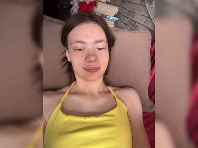 18YoungPussy18 webcam