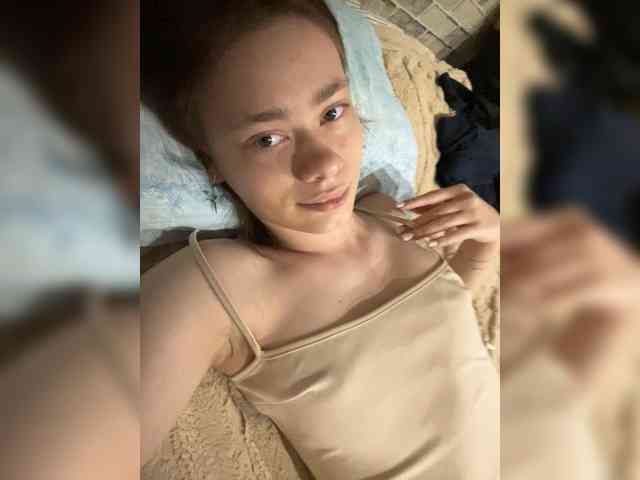 18YoungPussy18 webcam