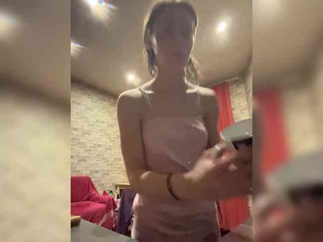 18YoungPussy18 webcam