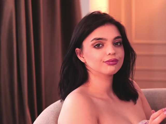NoctisBella live cam on BongaCams