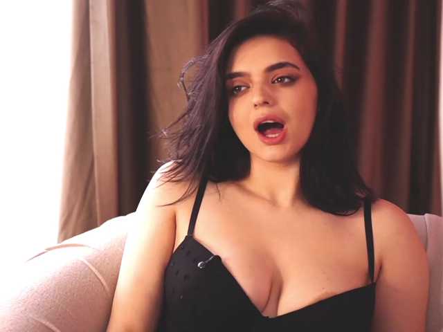 NoctisBella live cam on BongaCams