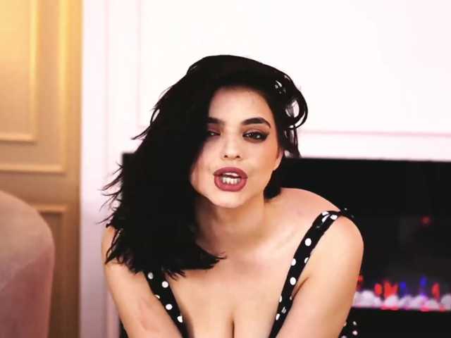 NoctisBella live cam on BongaCams