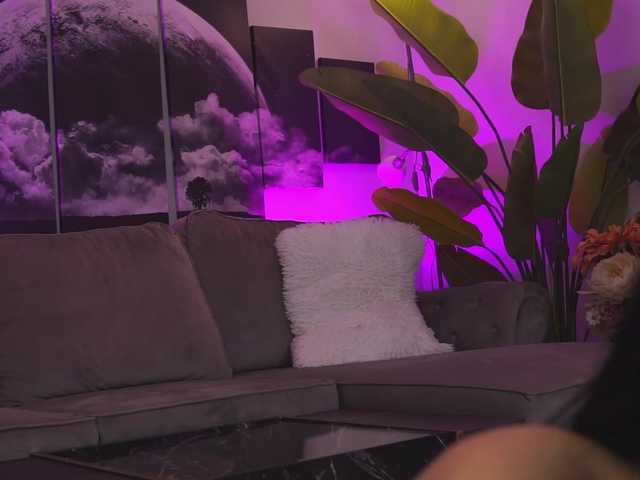 PalomaDelMar live cam preview