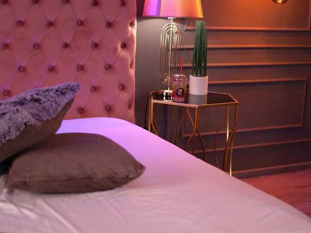 RubyMistique live cam on BongaCams