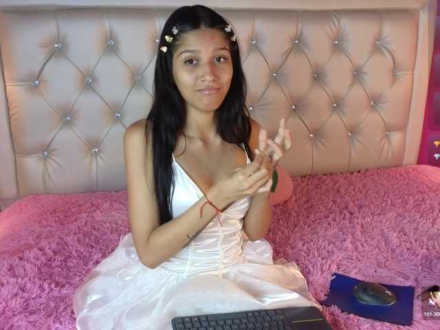 AlexaOlyx live cam on BongaCams