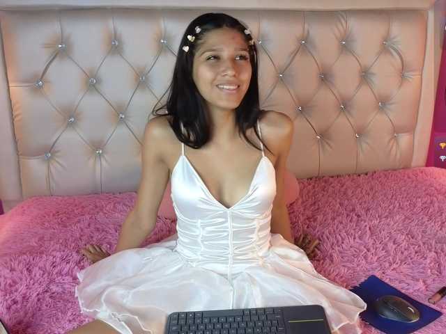 AlexaOlyx live cam on BongaCams
